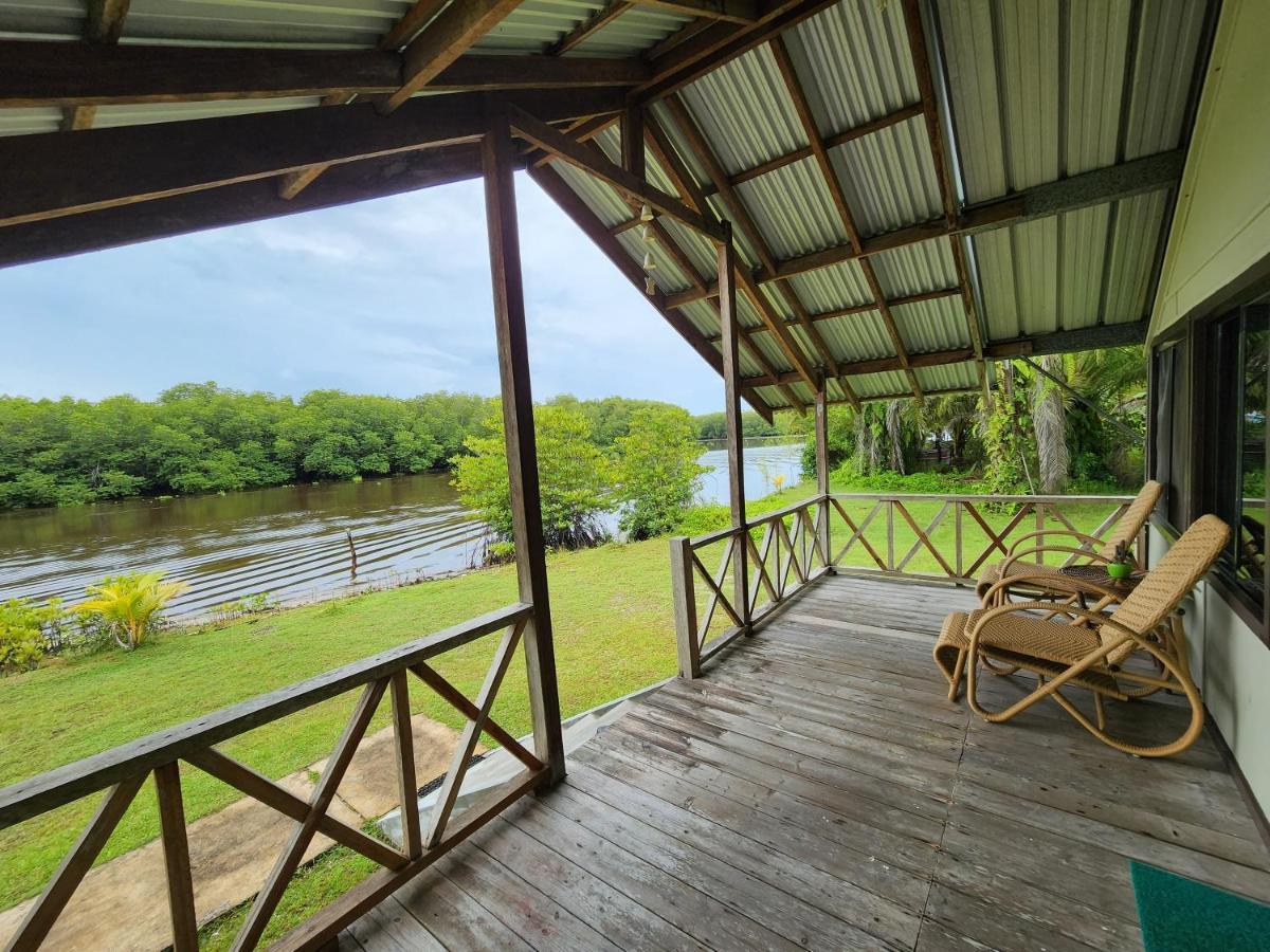 فندق Mb Camp Singkil Gosongtelaga المظهر الخارجي الصورة