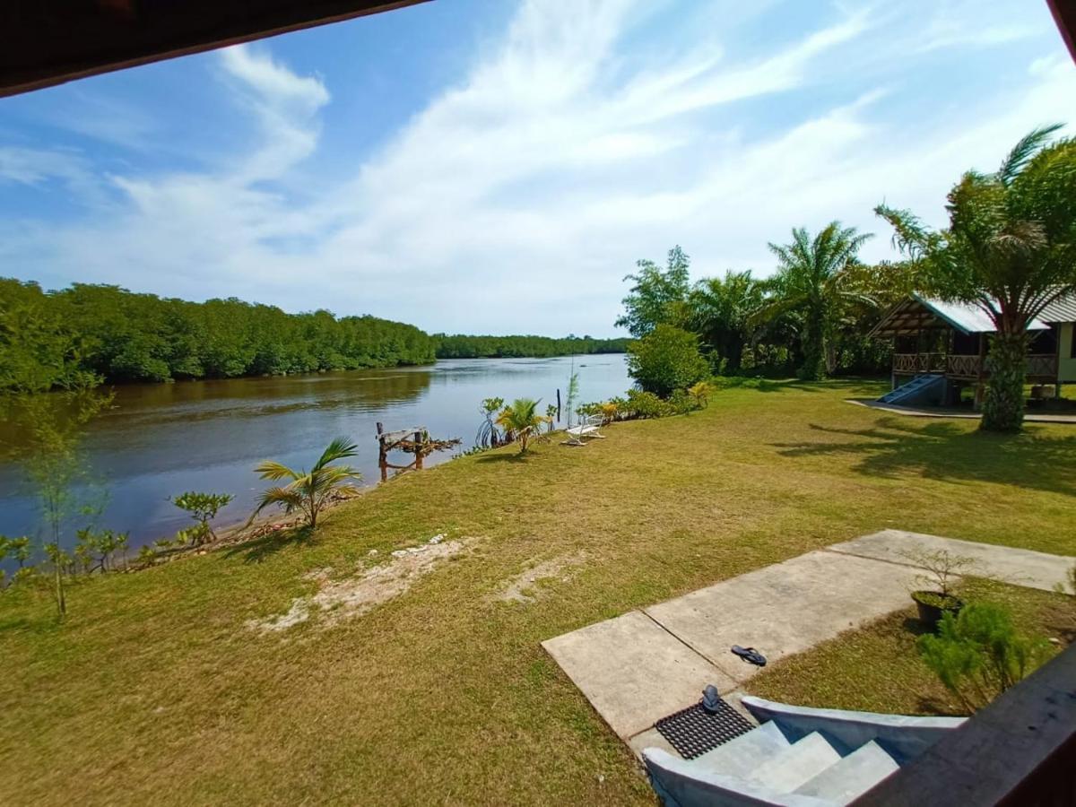 فندق Mb Camp Singkil Gosongtelaga المظهر الخارجي الصورة