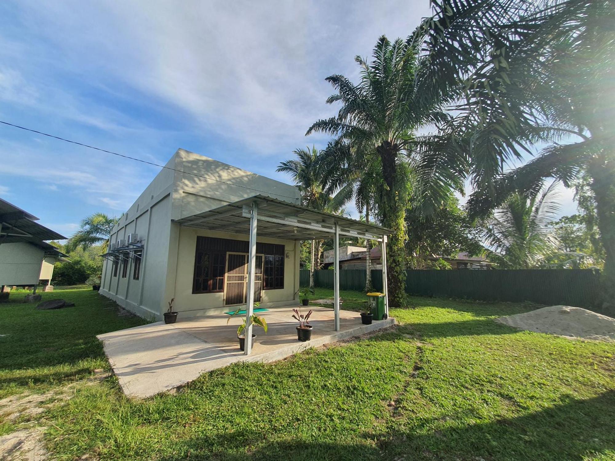فندق Mb Camp Singkil Gosongtelaga المظهر الخارجي الصورة