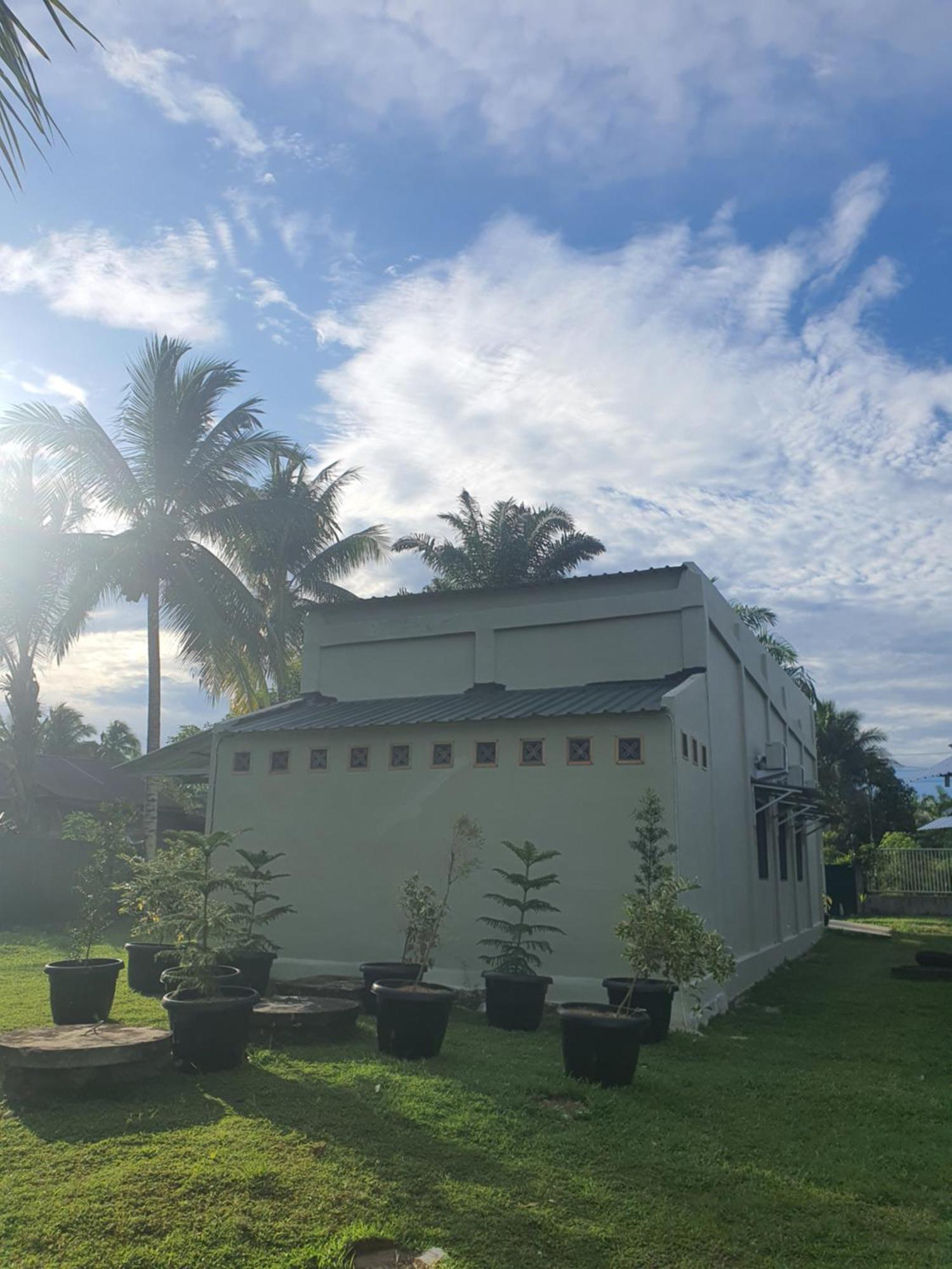 فندق Mb Camp Singkil Gosongtelaga المظهر الخارجي الصورة